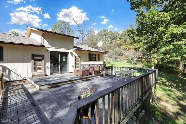 852 Wallace Road, Little Hocking, OH 45742