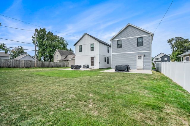 922 N Hill Street, South Bend, IN 46617