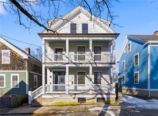 19 Walnut Street 3, Newport, RI 02840