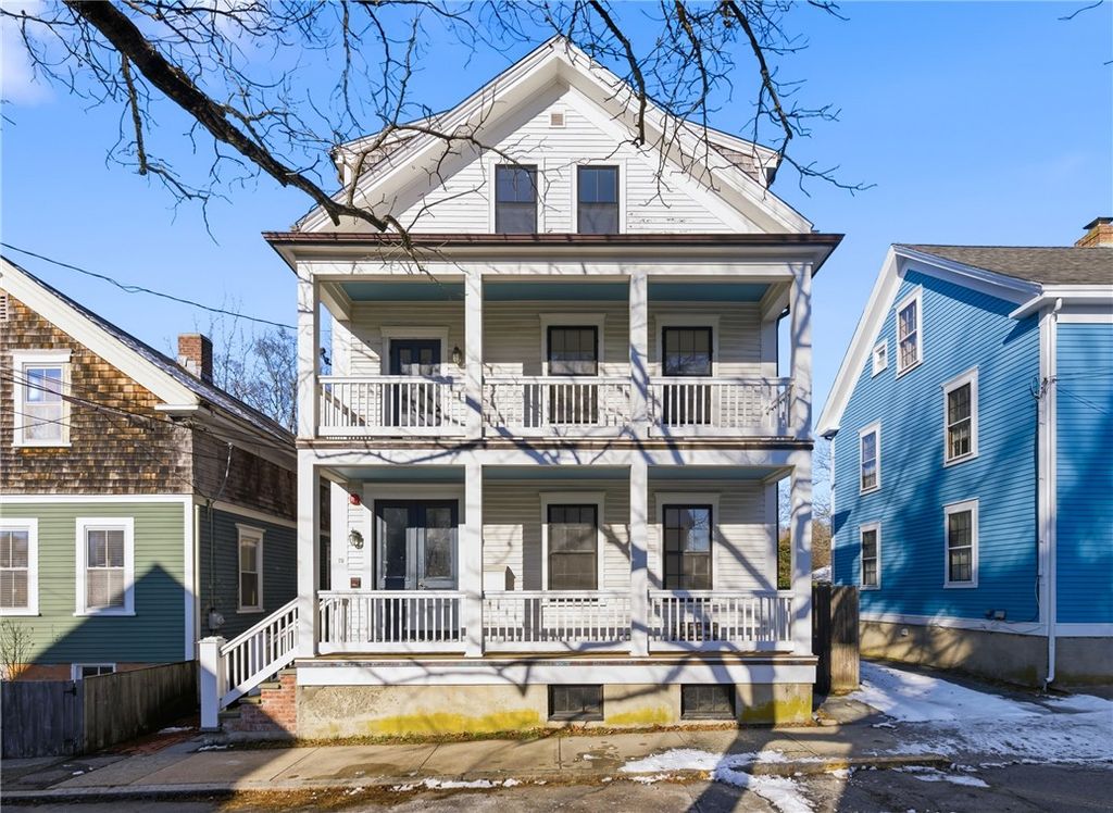 19 Walnut Street 3, Newport, RI 02840