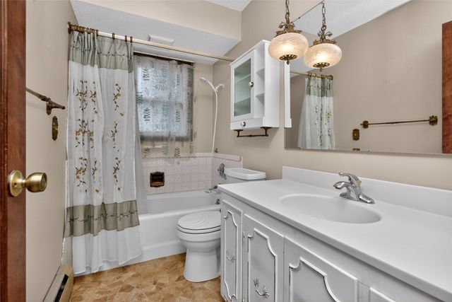 127 NE 70th Place, Ankeny, IA 50023