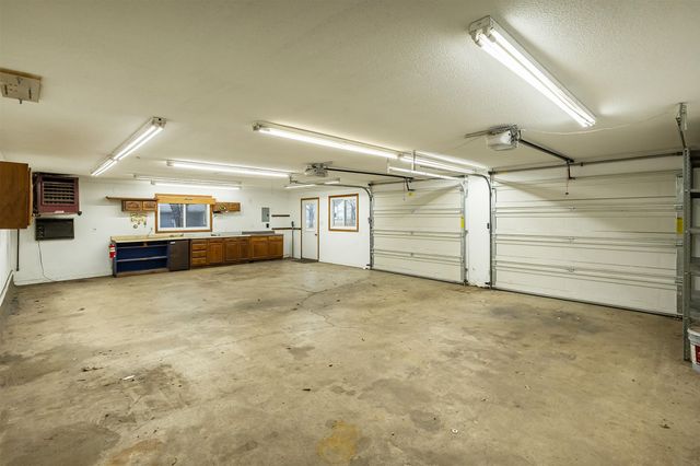 127 NE 70th Place, Ankeny, IA 50023