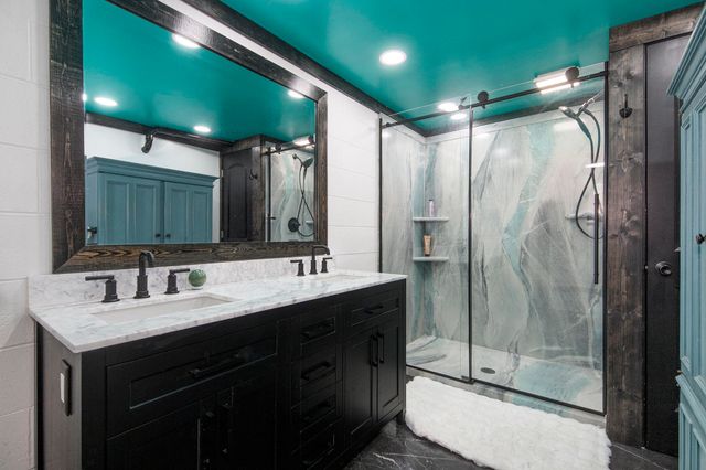 4085 Quainton Road, Norton Shores City, MI 49441