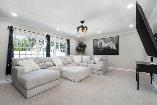 4085 Quainton Road, Norton Shores City, MI 49441