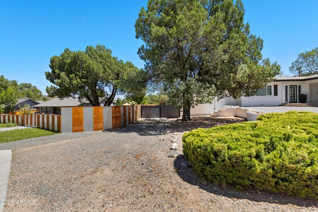 315 ROBINSON Drive, Prescott, AZ 86303