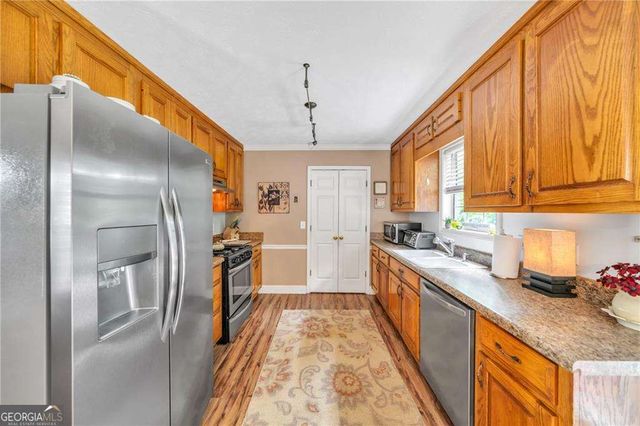 713 Habersham Place, Canton, GA 30115