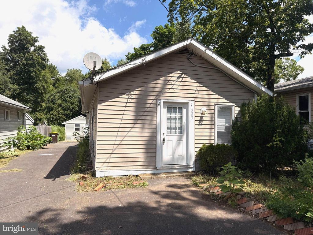 1323 SCHWAB RD #, HATFIELD, PA 19440 — exterior