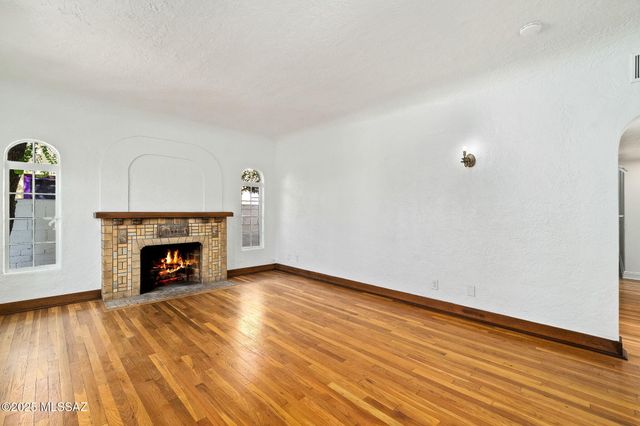 2210 E 6th Street, Tucson, AZ 85719