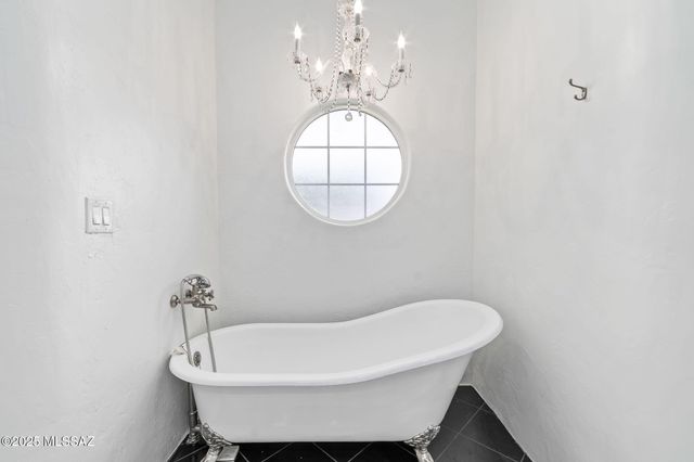 2210 E 6th Street, Tucson, AZ 85719