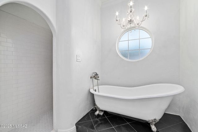 2210 E 6th Street, Tucson, AZ 85719