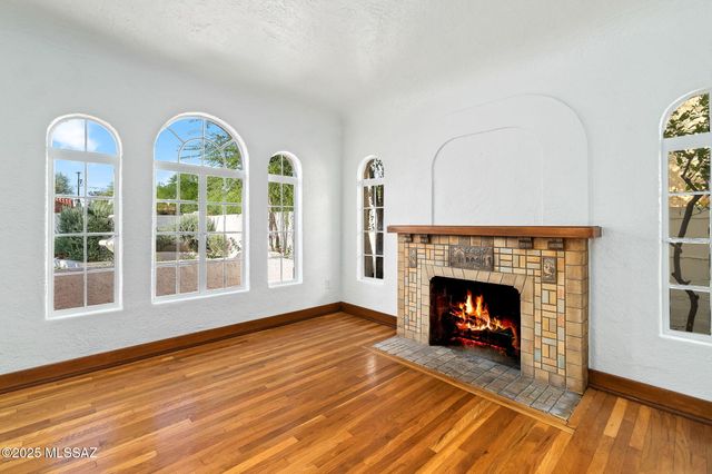 2210 E 6th Street, Tucson, AZ 85719