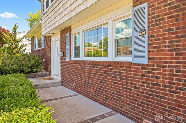 56 Corona Road, East Brunswick, NJ 08816