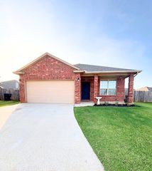 8200 NW 106th Circle, Oklahoma City, OK 73162
