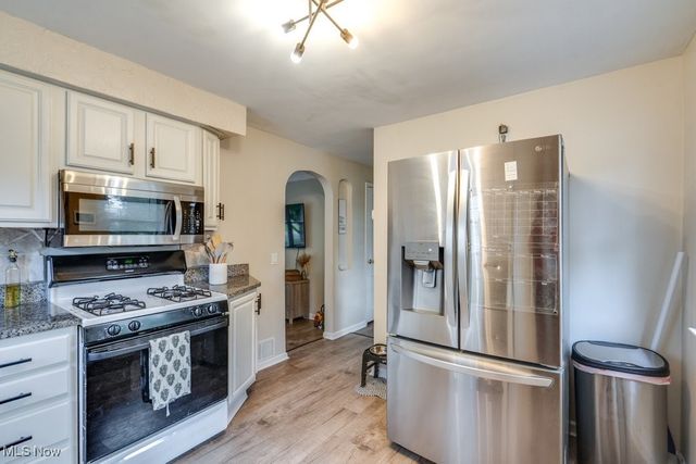 730 Washington Court, Bedford, OH 44146