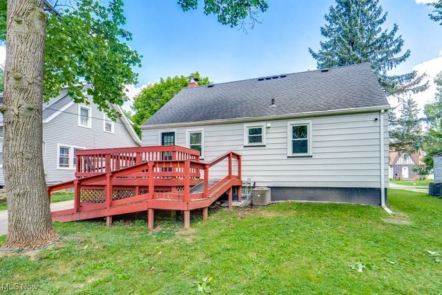 730 Washington Court, Bedford, OH 44146