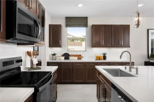29430 Encelia Lane, Winchester, CA 92596