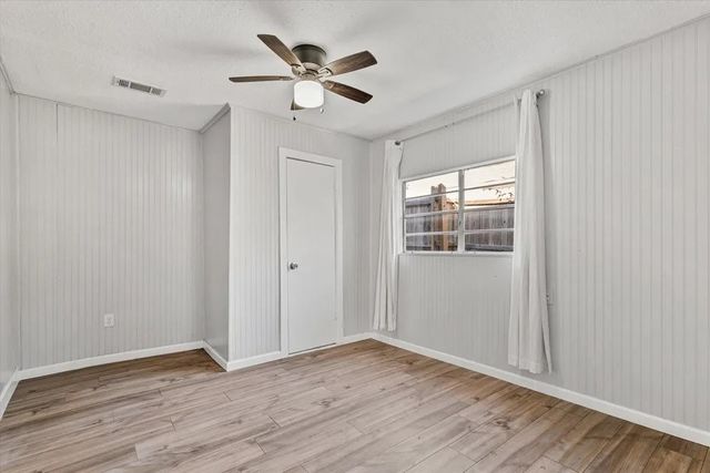 306 Hall Street, Whitesboro, TX 76273