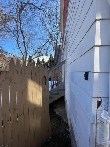 169 Walnut St, Bloomfield Twp., NJ 07003