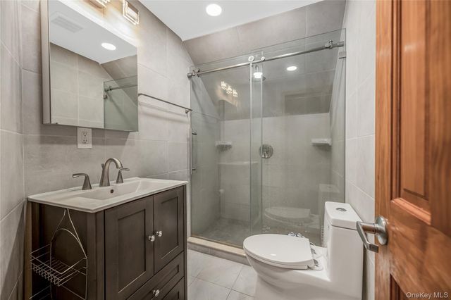 107 HAYWARD Street, Yonkers, NY 10704