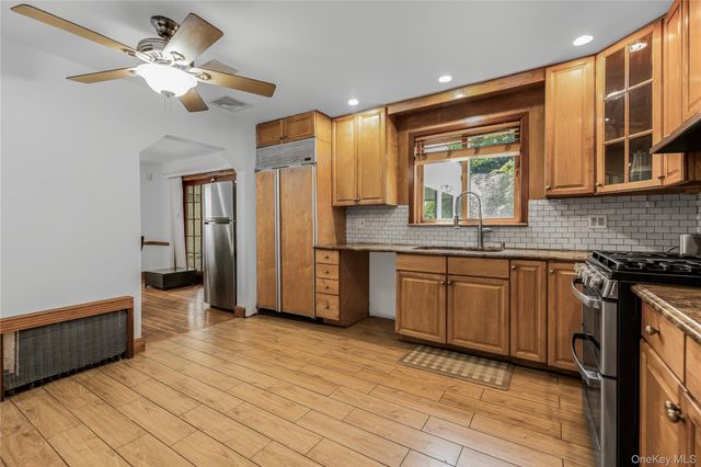 107 HAYWARD Street, Yonkers, NY 10704