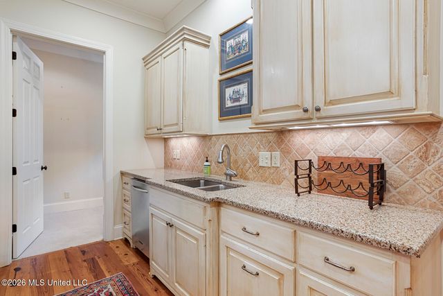502 Northlake Avenue, Ridgeland, MS 39157
