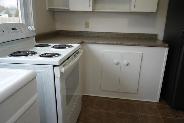424 7th St SW, Oelwein, IA 50662