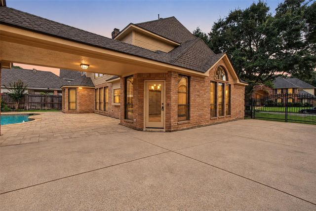 3122 Timber Village Drive, Houston, TX 77068