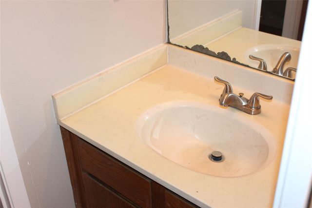 8418 Fathom CIR A-104, Austin, TX 78750