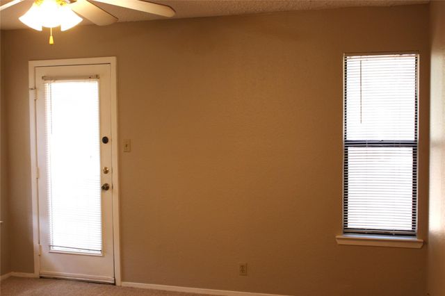 8418 Fathom CIR A-104, Austin, TX 78750