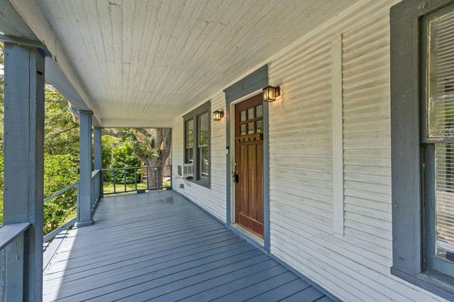 2 11th Avenue N, Texas City, TX 77590