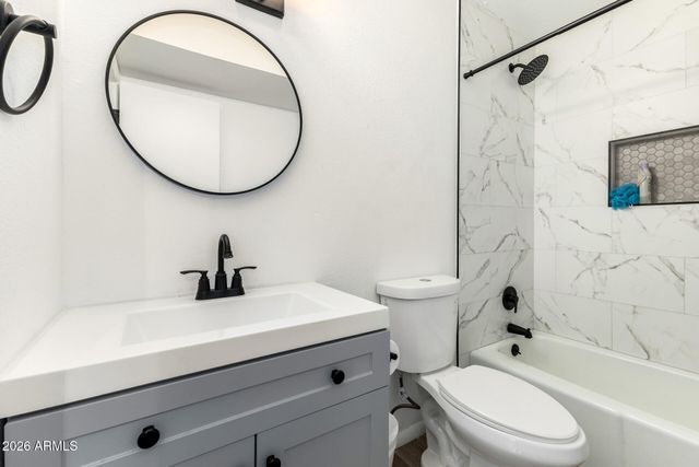 3820 W SIERRA Street, Phoenix, AZ 85029