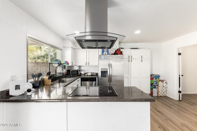 3820 W SIERRA Street, Phoenix, AZ 85029