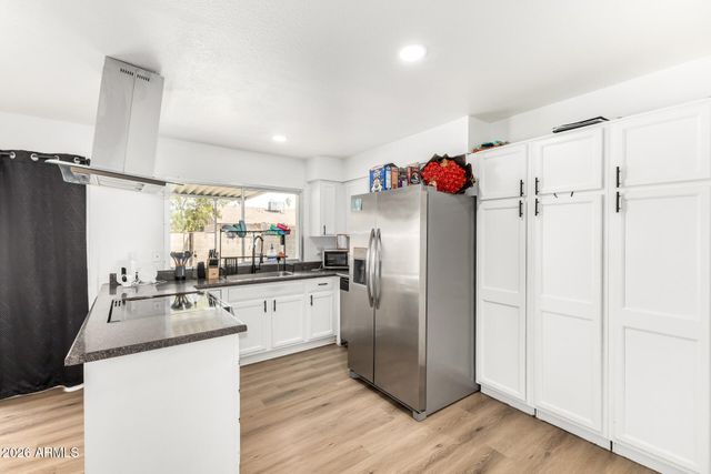 3820 W SIERRA Street, Phoenix, AZ 85029