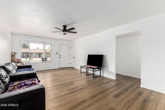 3820 W SIERRA Street, Phoenix, AZ 85029