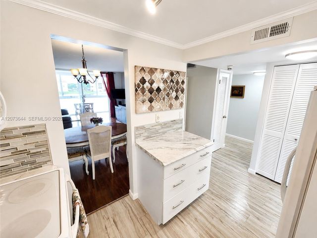 2801 N Pine Island Road 208, Sunrise, FL 33322