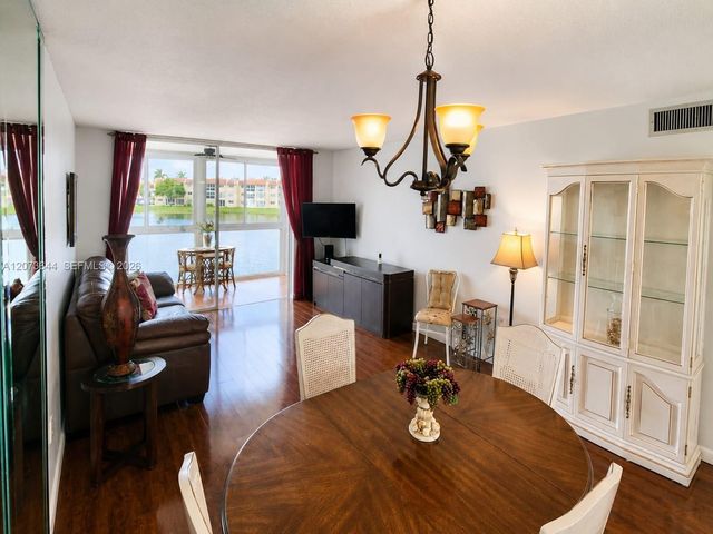 2801 N Pine Island Road 208, Sunrise, FL 33322