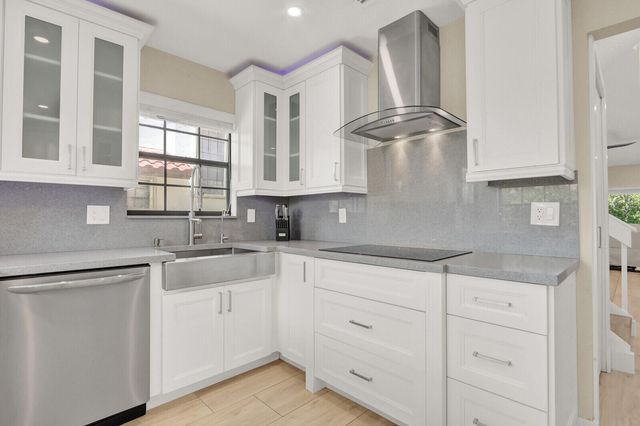 13483 FOUNTAIN VIEW Boulevard, Wellington, FL 33414