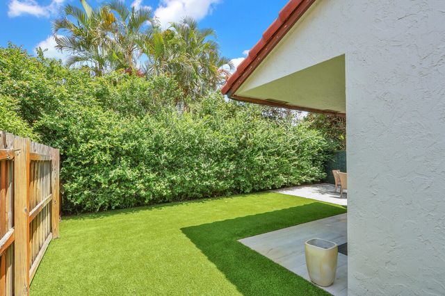 13483 FOUNTAIN VIEW Boulevard, Wellington, FL 33414