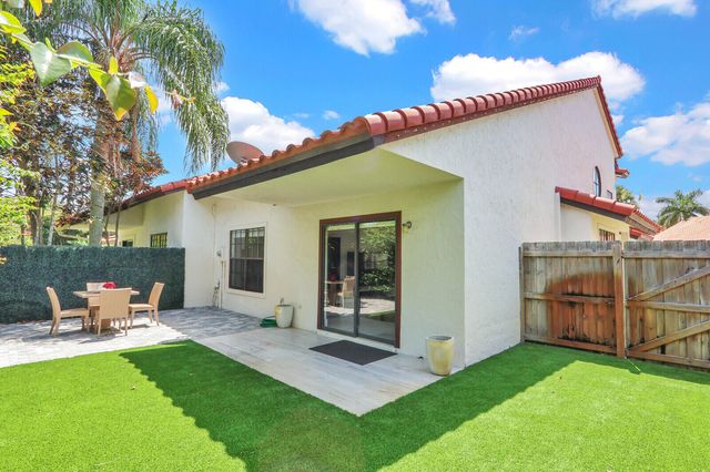 13483 FOUNTAIN VIEW Boulevard, Wellington, FL 33414