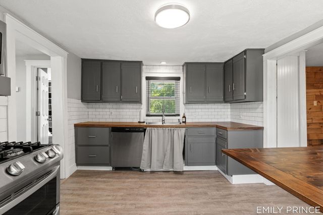 1476 142nd Avenue, Dorr Twp, MI 49323