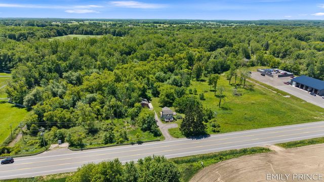 1476 142nd Avenue, Dorr Twp, MI 49323