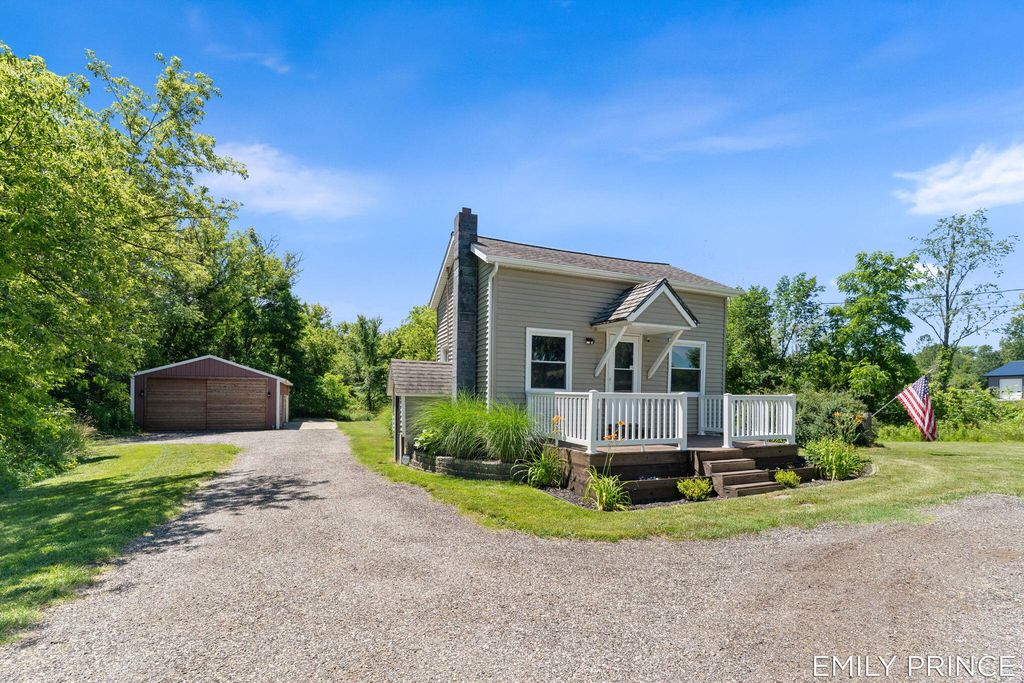 1476 142nd Avenue, Dorr Twp, MI 49323