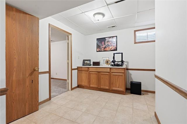 613 SE 150th Road, Warrensburg, MO 64093