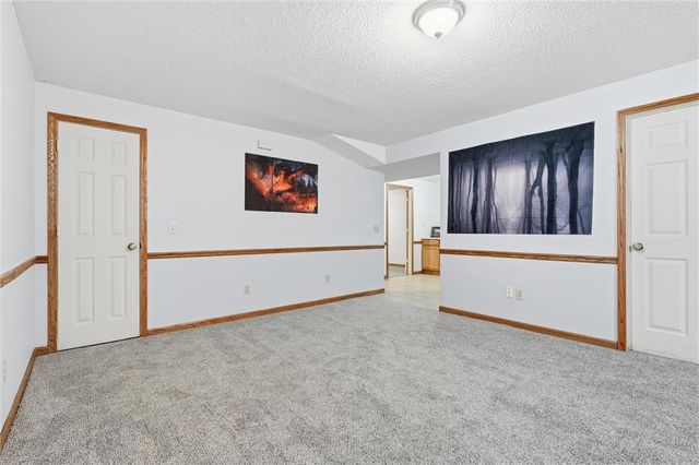 613 SE 150th Road, Warrensburg, MO 64093