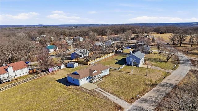 613 SE 150th Road, Warrensburg, MO 64093