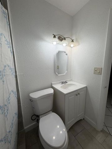 15761 SW 303rd St, Homestead, FL 33033