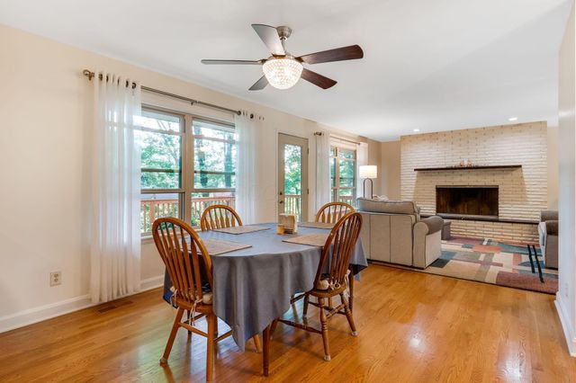 275 Pinetree Drive NE, Granville, OH 43023