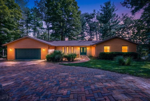 275 Pinetree Drive NE, Granville, OH 43023