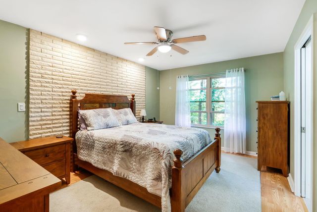 275 Pinetree Drive NE, Granville, OH 43023