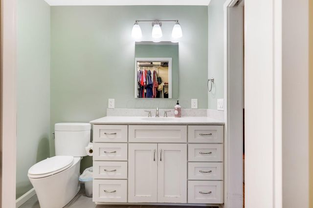 275 Pinetree Drive NE, Granville, OH 43023